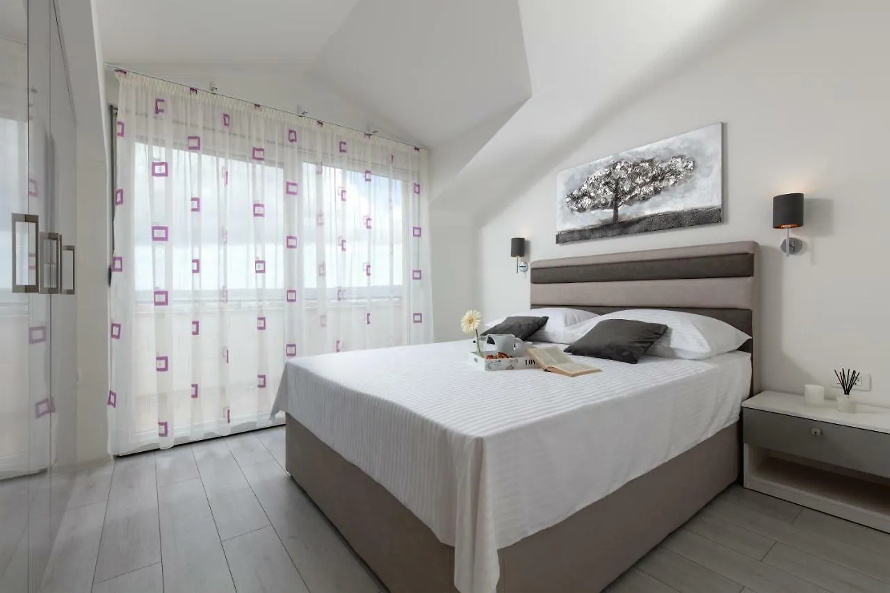 Villa Apartments Kordic Kaštela