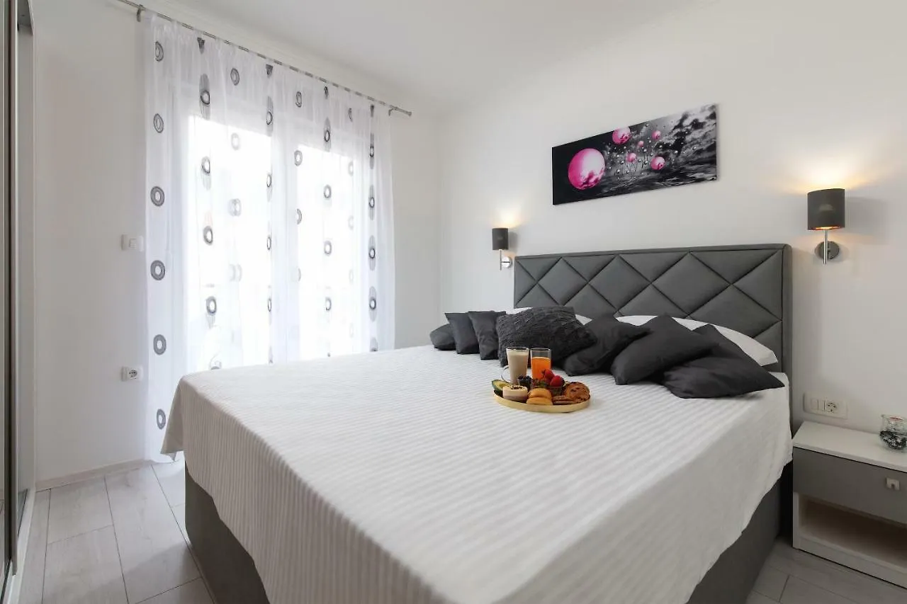 Villa Apartments Kordic Kaštela