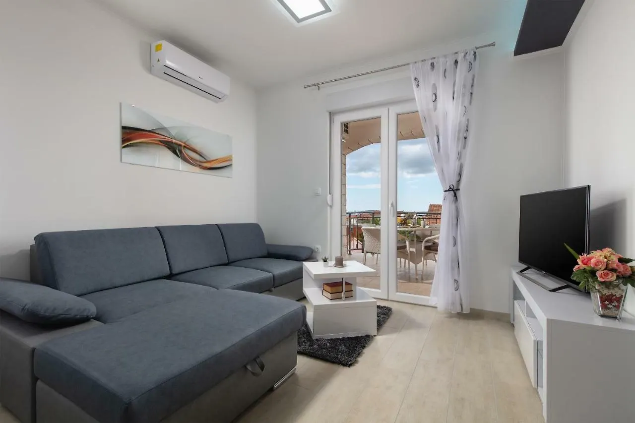 Villa Apartments Kordic Kaštela