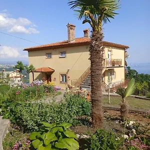 apartmani-marini.in-istria.net/